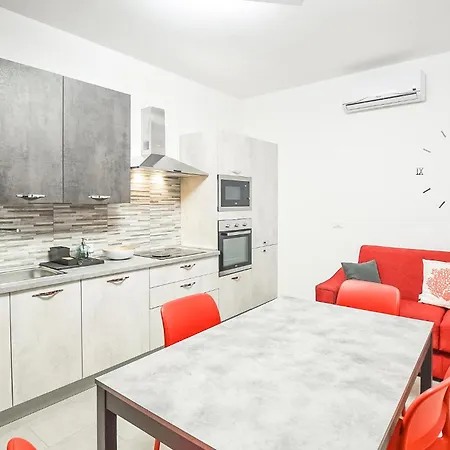 4 Bedroom Beautiful In Holiday home