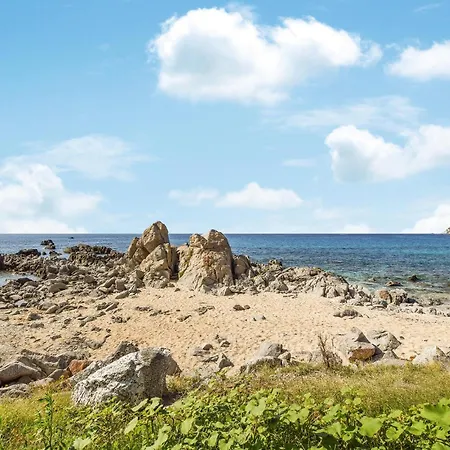 4 Bedroom Beautiful In Holiday home